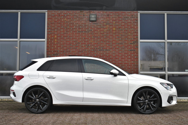 Audi A3 Sportback 35 TFSI 150pk Pano El-Klep Keyless Optic-black Carplay