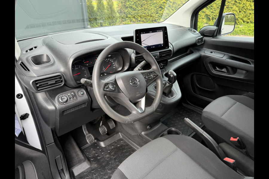 Opel Combo 1.5D 100 PK / L1H1 / 1e EIG. / TREKHAAK / AIRCO / CRUISE / CAMERA / INRICHTING / NAVI