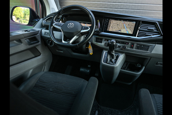 Volkswagen Transporter 2.0 TDI L2H1 32 DC Caravelle | Camera | Led | 20 inch. | Cruise control | Automaat |