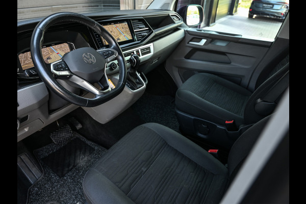 Volkswagen Transporter 2.0 TDI L2H1 32 DC Caravelle | Camera | Led | 20 inch. | Cruise control | Automaat |