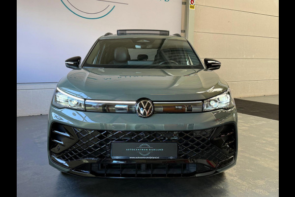 Volkswagen Tiguan 1.5 eHybrid R-Line Edition Panoramadak, Massage Stoelen, Trekhaak