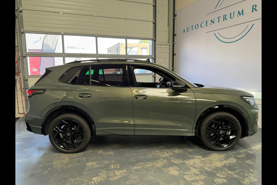 Volkswagen Tiguan 1.5 eHybrid R-Line Edition Panoramadak, Massage Stoelen, Trekhaak