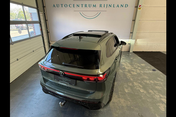Volkswagen Tiguan 1.5 eHybrid R-Line Edition Panoramadak, Massage Stoelen, Trekhaak