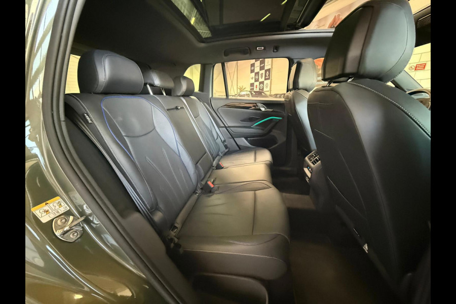 Volkswagen Tiguan 1.5 eHybrid R-Line Edition Panoramadak, Massage Stoelen, Trekhaak