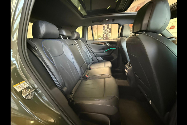 Volkswagen Tiguan 1.5 eHybrid R-Line Edition Panoramadak, Massage Stoelen, Trekhaak