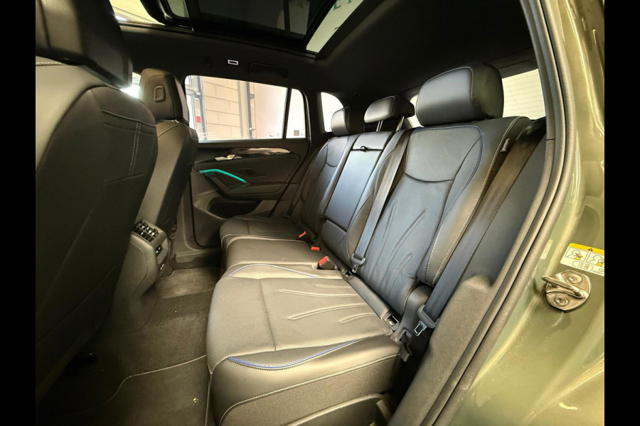 Volkswagen Tiguan 1.5 eHybrid R-Line Edition Panoramadak, Massage Stoelen, Trekhaak