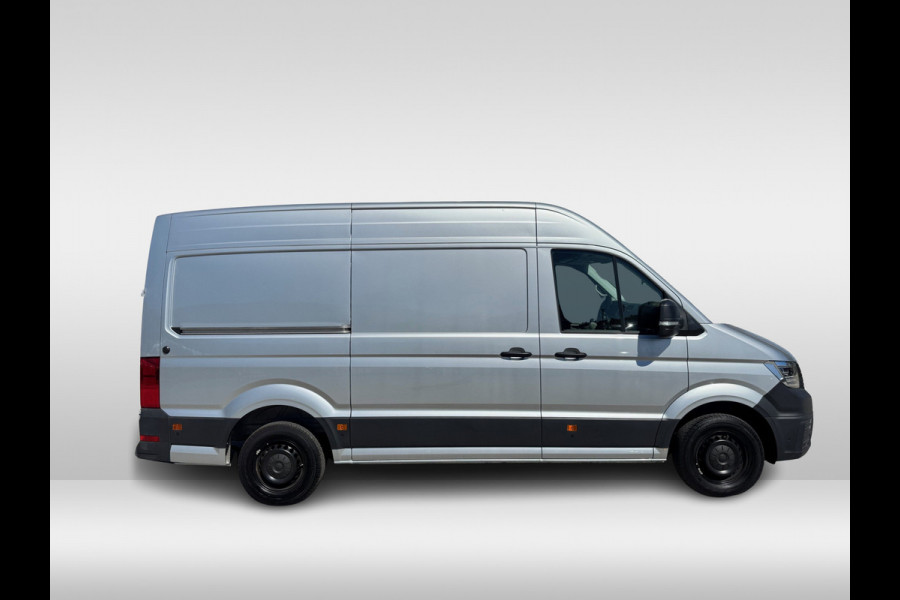 Volkswagen Crafter 35 2.0 TDI L3H3 140pk Automaat - ACC - LED - Geveerde Stoel - Carplay - Camera - Betimmering - Rijklaar