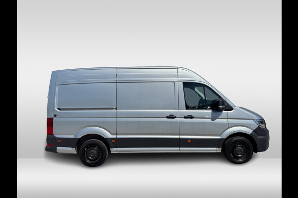 Volkswagen Crafter 35 2.0 TDI L3H3 140pk Automaat - ACC - LED - Geveerde Stoel - Carplay - Camera - Betimmering - Rijklaar