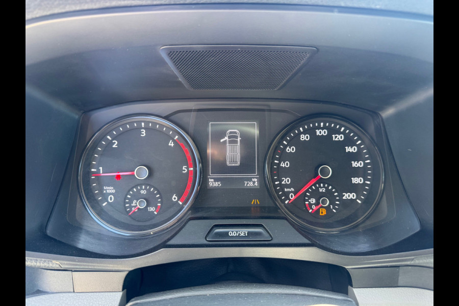 Volkswagen Crafter 35 2.0 TDI L3H3 140pk Automaat - ACC - LED - Geveerde Stoel - Carplay - Camera - Betimmering - Rijklaar