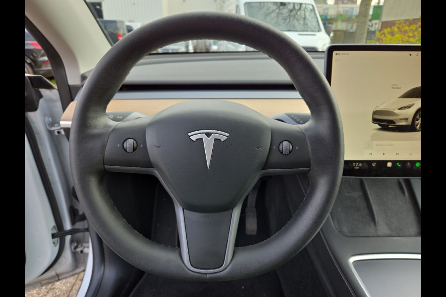 Tesla Model Y Long Range AWD 75 kWh FSD Computer 3