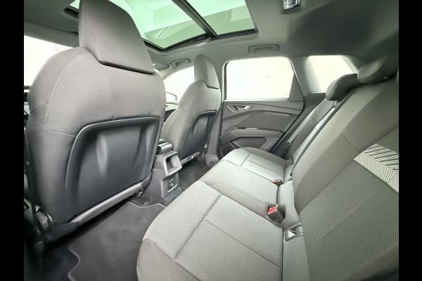 Audi Q4 e-tron 35 Launch Edition Soh 92%-dak-Schuifdak Camera Adap.Cruise W-pomp Navi-Plus Sportst.+Verwarmd PDC-a+v Matrix Led Advanced Plus Lmv 19" Elek.Achterklep Virtual Cockpit E-Call Bordherkenning Audi Connect +Phone-Box Keyless-Go A-Licht-Dynamisch 1e Eigenaar Origineel Nederlandse Auto €56.174,- Nieuwprijs