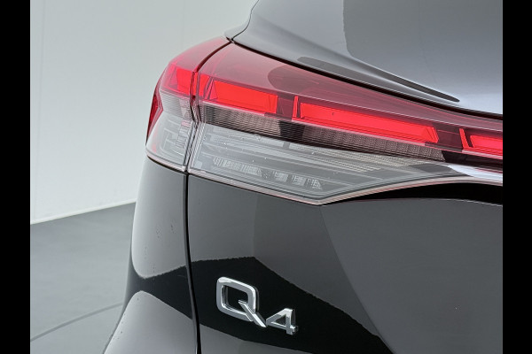 Audi Q4 e-tron 35 Launch Edition Soh 92%-dak-Schuifdak Camera Adap.Cruise W-pomp Navi-Plus Sportst.+Verwarmd PDC-a+v Matrix Led Advanced Plus Lmv 19" Elek.Achterklep Virtual Cockpit E-Call Bordherkenning Audi Connect +Phone-Box Keyless-Go A-Licht-Dynamisch 1e Eigenaar Origineel Nederlandse Auto €56.174,- Nieuwprijs