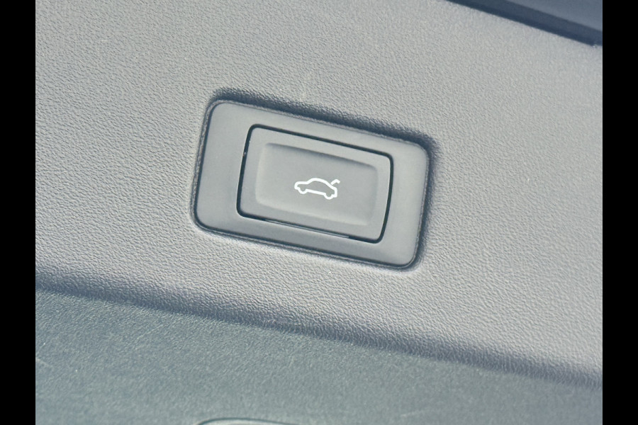 Audi Q4 e-tron 35 Launch Edition Soh 92%-dak-Schuifdak Camera Adap.Cruise W-pomp Navi-Plus Sportst.+Verwarmd PDC-a+v Matrix Led Advanced Plus Lmv 19" Elek.Achterklep Virtual Cockpit E-Call Bordherkenning Audi Connect +Phone-Box Keyless-Go A-Licht-Dynamisch 1e Eigenaar Origineel Nederlandse Auto €56.174,- Nieuwprijs