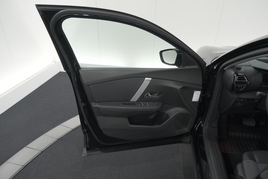 Citroën C4 Puretech 130 EAT8 Feel Pack | Camera | Head-Up Display | Navigatie | Parkeersensoren