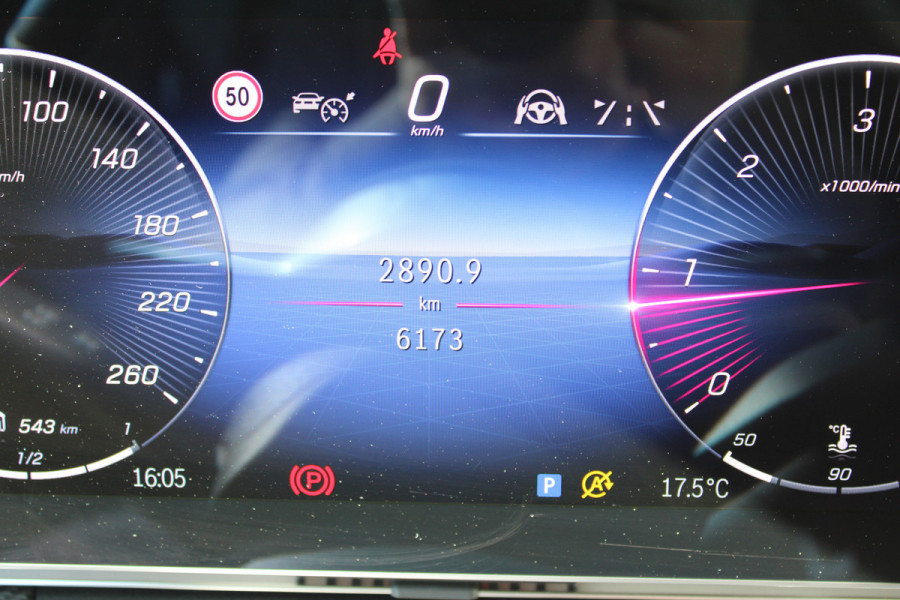 Mercedes-Benz V-Klasse 300d / DC / AMG / 4-Matic / Panorama / 360 Cam / 2x Elec Schuifd / Burmester / Vol Opties / NIEUW!!