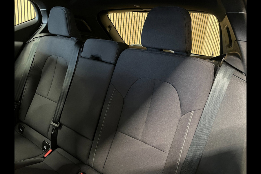 Volvo XC40 Recharge Plus 70 kWh|90%SOH|BLACK|ACC|CAMERA|CARPLAY/ANDROID AUTO|STOEL+STUURVERW|ELEK.KLEP|NL-AUTO|NAP|INC.BTW|1e EIG|