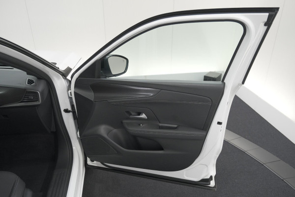 Opel Mokka Electric Level 5 50 kWh | 11 KW Lader | Camera | Adaptieve Cruise Control | Dodehoekdetectie