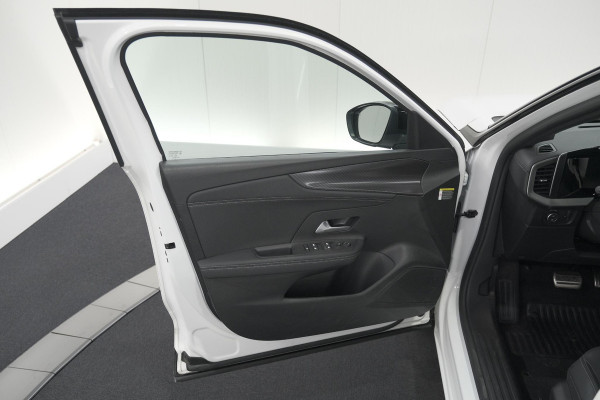 Opel Mokka Electric Level 5 50 kWh | 11 KW Lader | Camera | Adaptieve Cruise Control | Dodehoekdetectie