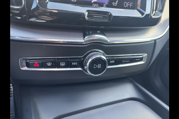 Volvo XC60 2.0 T6 Plug-in hybrid AWD R-Design | Panoramadak | Standkachel | Harman Kardon audio | Stoelverwarming / koeling