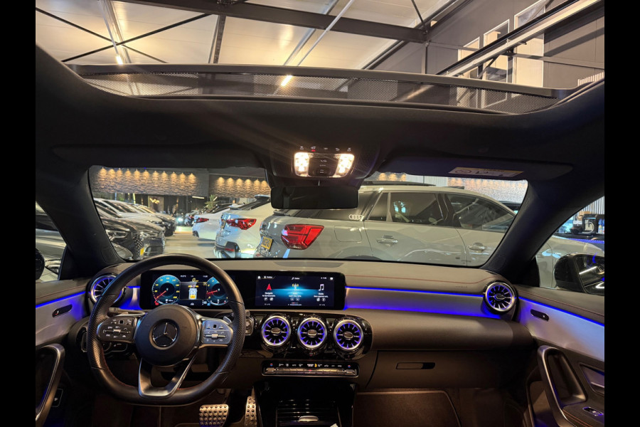 Mercedes-Benz CLA-Klasse 180 AMG|PANO|SFEER|BOMVOL!