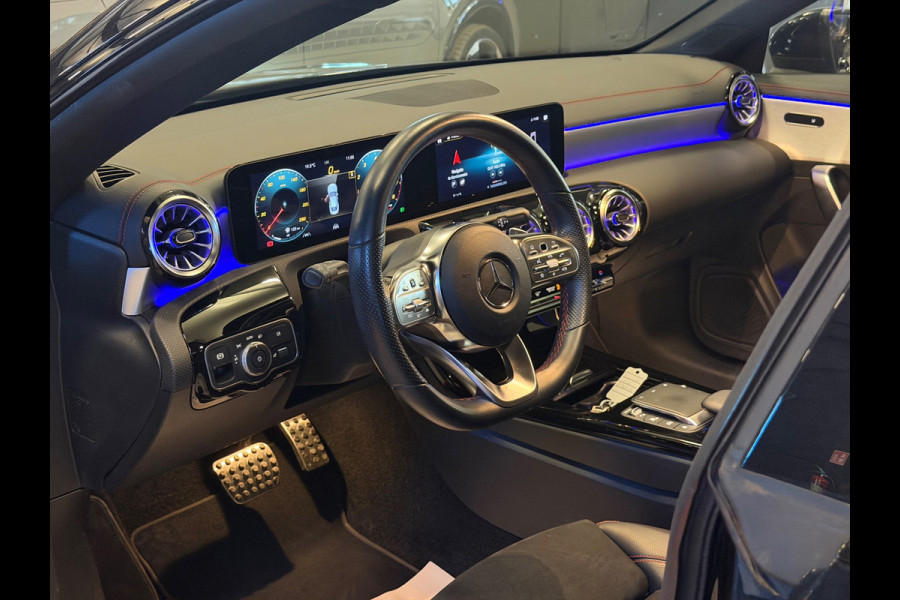 Mercedes-Benz CLA-Klasse 180 AMG|PANO|SFEER|BOMVOL!