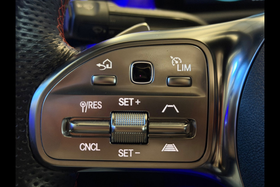 Mercedes-Benz CLA-Klasse 180 AMG|PANO|SFEER|BOMVOL!