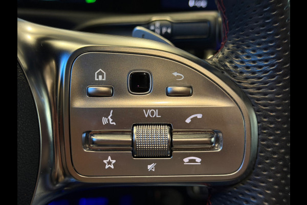 Mercedes-Benz CLA-Klasse 180 AMG|PANO|SFEER|BOMVOL!