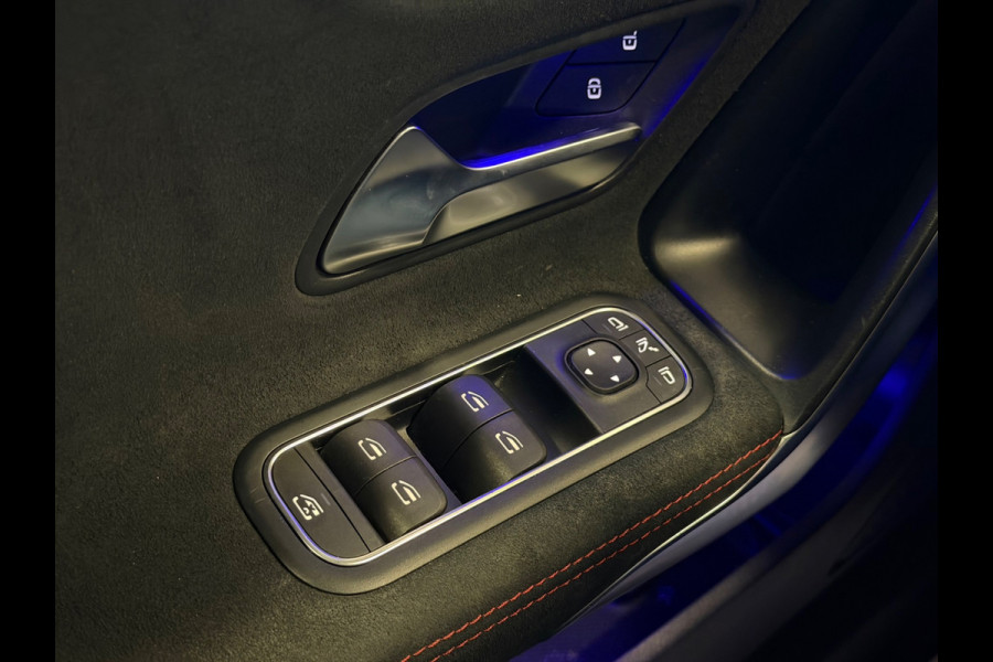 Mercedes-Benz CLA-Klasse 180 AMG|PANO|SFEER|BOMVOL!