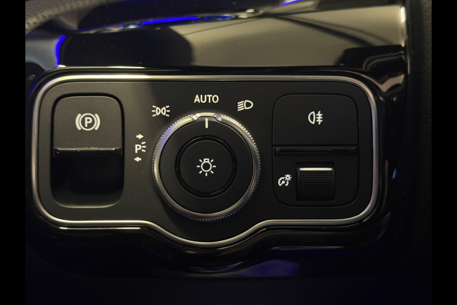 Mercedes-Benz CLA-Klasse 180 AMG|PANO|SFEER|BOMVOL!