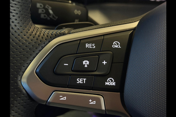 Volkswagen Golf 1.5 eTSI R-Line Edition|PANO|BOMVOL!