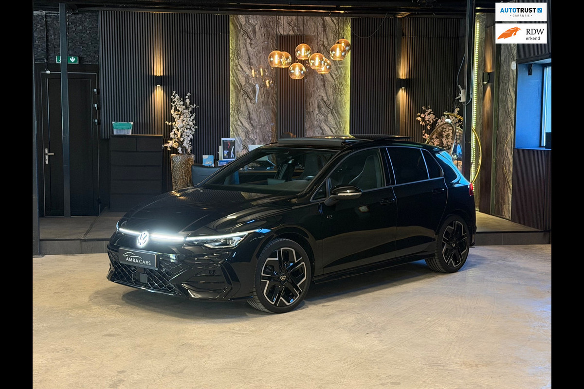 Volkswagen Golf 1.5 eTSI R-Line Edition|PANO|BOMVOL!