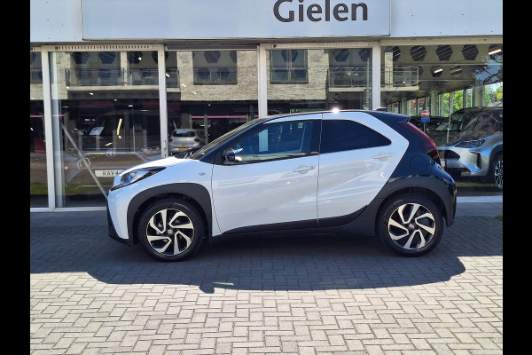 Toyota Aygo X 1.0 VVT-i S-CVT Automaat Pulse Bi-Tone | Stoelverwarming, Airconditioning, 17 inch, CarPlay, Adaptive cruise control