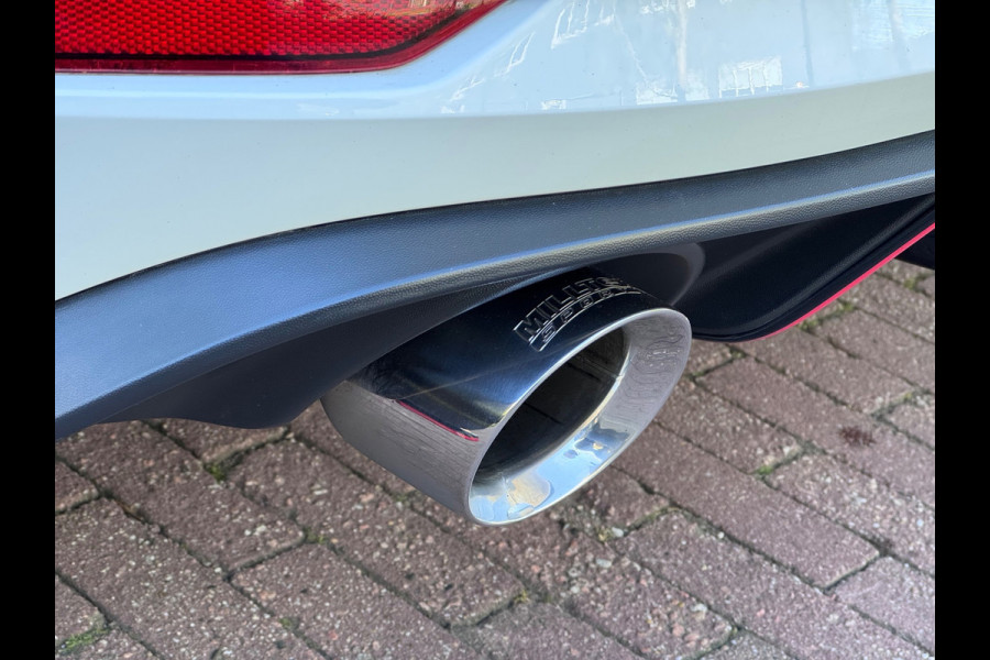 Volkswagen Golf 2.0 TSI GTI Performance Pano/Camera/Keyless