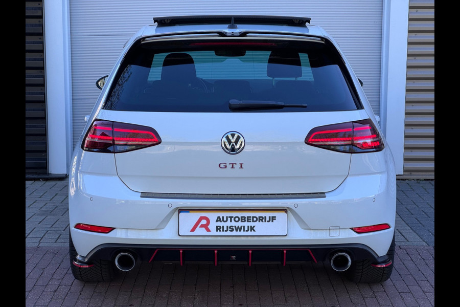 Volkswagen Golf 2.0 TSI GTI Performance Pano/Camera/Keyless
