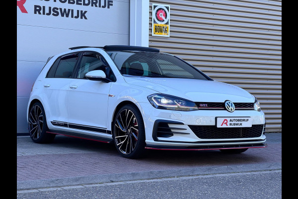 Volkswagen Golf 2.0 TSI GTI Performance Pano/Camera/Keyless