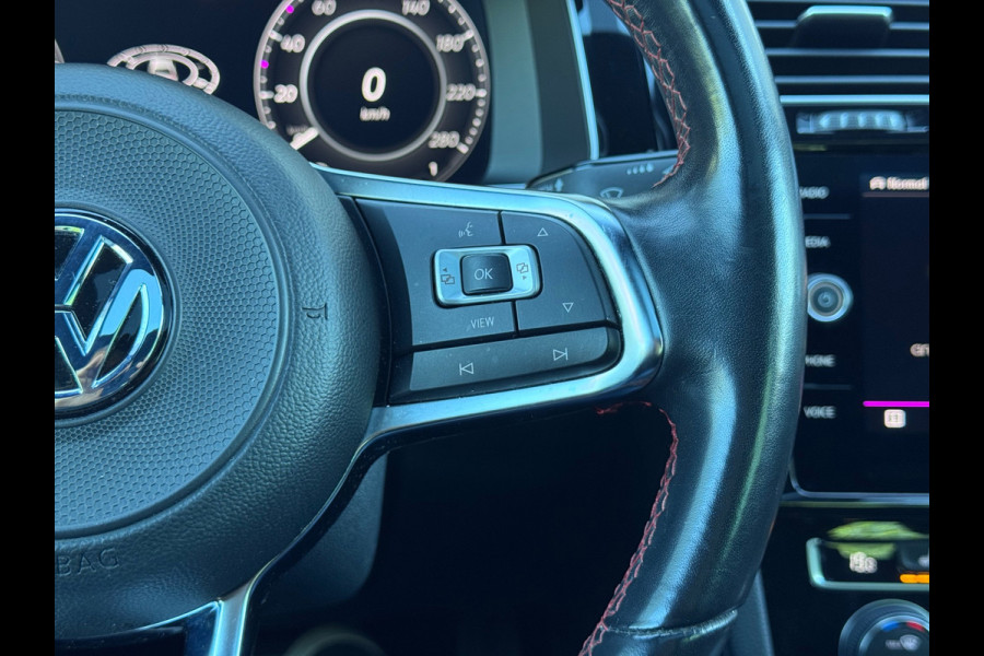 Volkswagen Golf 2.0 TSI GTI Performance Pano/Camera/Keyless