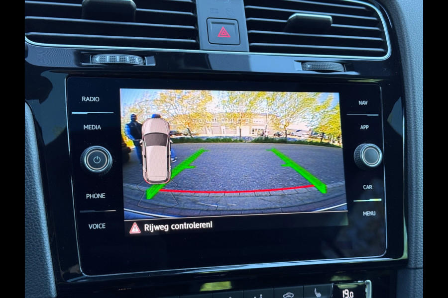Volkswagen Golf 2.0 TSI GTI Performance Pano/Camera/Keyless