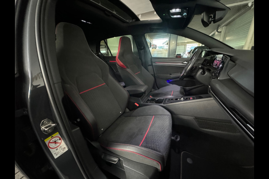 Volkswagen Golf 2.0 TSI GTI Clubsport Pano|HuD|Special Mode