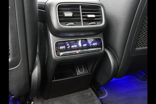 Mercedes-Benz GLE 350 e 4MATIC AMG Premium Plus Panoramadak | 22 inch. Lichtmetalen velgen | navigatie | Night pakket 360 grade camera | Burmester surround | Inclusief 24 maanden Mercedes-Benz Certified garantie voor Europa.