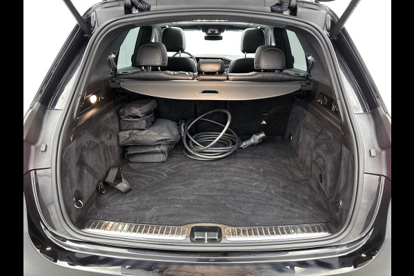Mercedes-Benz GLE 350 e 4MATIC AMG Premium Plus Panoramadak | 22 inch. Lichtmetalen velgen | navigatie | Night pakket 360 grade camera | Burmester surround | Inclusief 24 maanden Mercedes-Benz Certified garantie voor Europa.