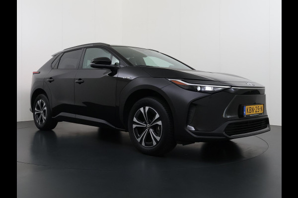 Toyota Bz4x Dynamic 71 kWh | LEKKER COMPLEET EN RIJKLAAR GEPRIJSD incl. 10 jr. TOYOTA GARANTIE