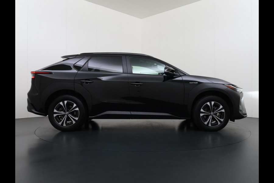Toyota Bz4x Dynamic 71 kWh | LEKKER COMPLEET EN RIJKLAAR GEPRIJSD incl. 10 jr. TOYOTA GARANTIE
