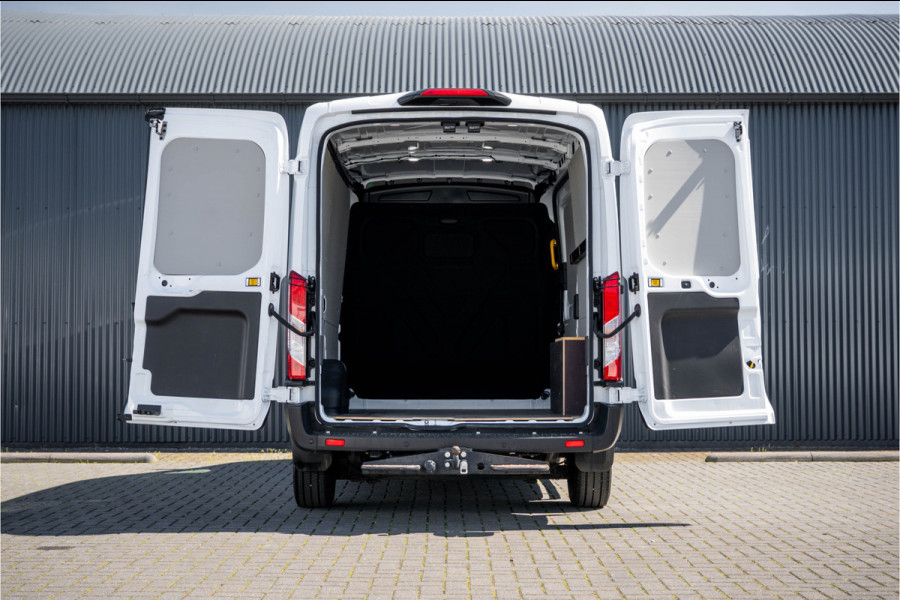 Ford Transit 2.0 EcoBlue L2H2 | Automaat | Camera | Cruise | Airco | Trekhaak