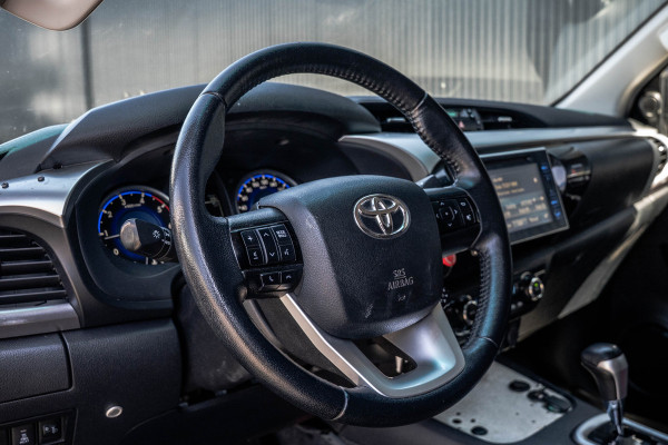 Toyota Hilux 2.4 D 4WD | 150 PK | Automaat | Camera | Cruise | Navi | Trekhaak