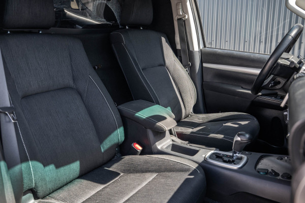 Toyota Hilux 2.4 D 4WD | 150 PK | Automaat | Camera | Cruise | Navi | Trekhaak