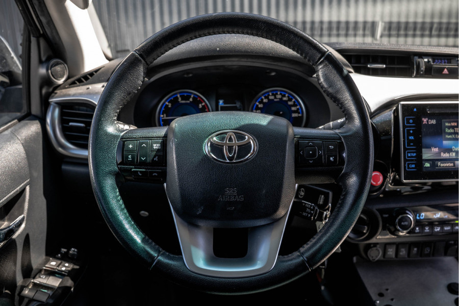 Toyota Hilux 2.4 D 4WD | 150 PK | Automaat | Camera | Cruise | Navi | Trekhaak