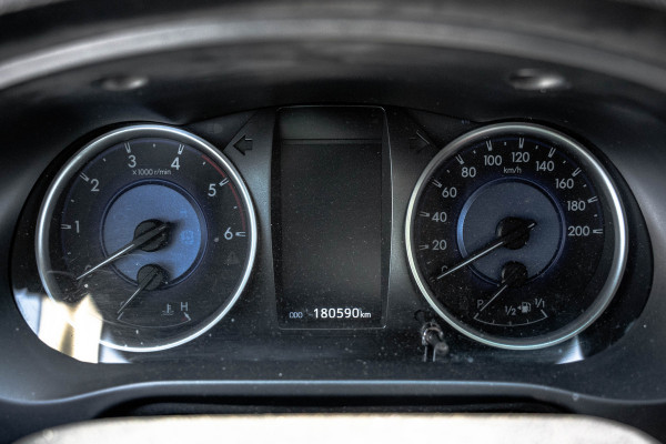 Toyota Hilux 2.4 D 4WD | 150 PK | Automaat | Camera | Cruise | Navi | Trekhaak
