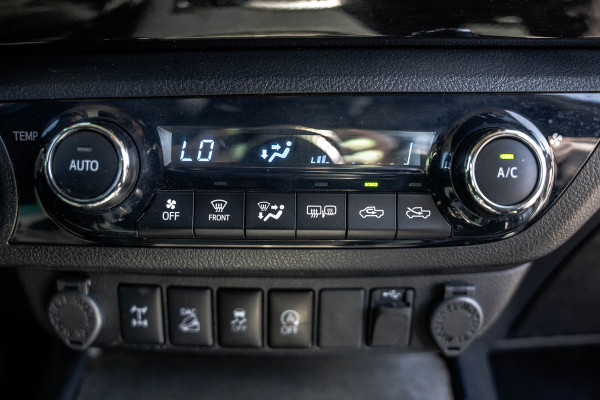 Toyota Hilux 2.4 D 4WD | 150 PK | Automaat | Camera | Cruise | Navi | Trekhaak