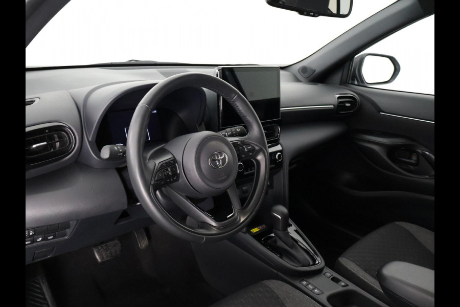 Toyota Yaris Cross 1.5 Hybrid 115 Dynamic | Stuur-/Stoelverwarming | Draadloze telefoonlader | Adaptieve Cruise Control |
