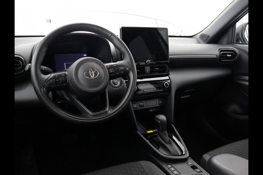 Toyota Yaris Cross 1.5 Hybrid 115 Dynamic | Stuur-/Stoelverwarming | Draadloze telefoonlader | Adaptieve Cruise Control |